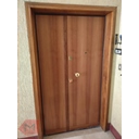 Porta in noce